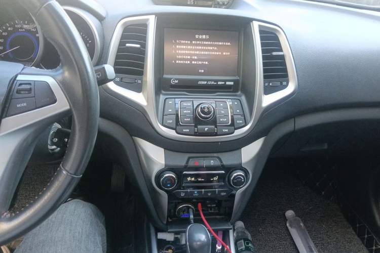Used CHANGAN Eado 2015 1.6L Automatic Junku Model China IV Standard Audio And AC Panel