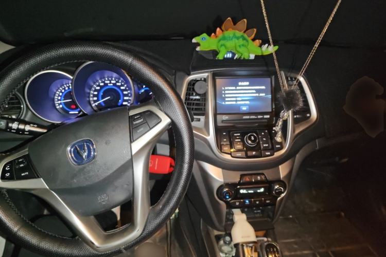 Used CHANGAN Eado 2015 1.6L Manual Junku Model China IV Standard Center Console