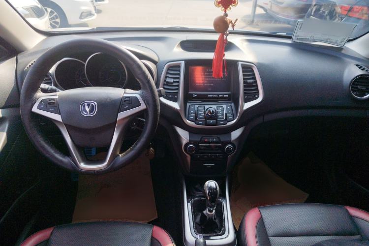 Used CHANGAN Eado 2015 1.6L Manual Junku Model China V Standard Center Console