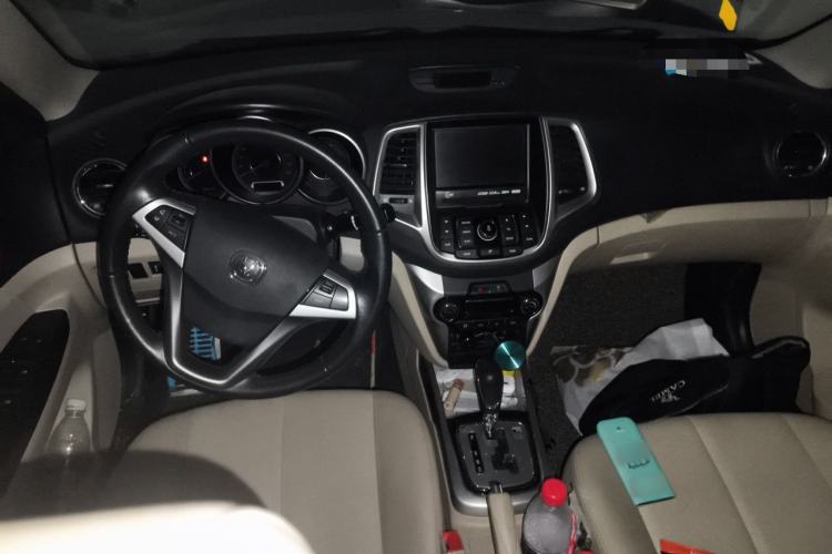 Used CHANGAN Eado 2015 1.6L Automatic Luxury Model Center Console