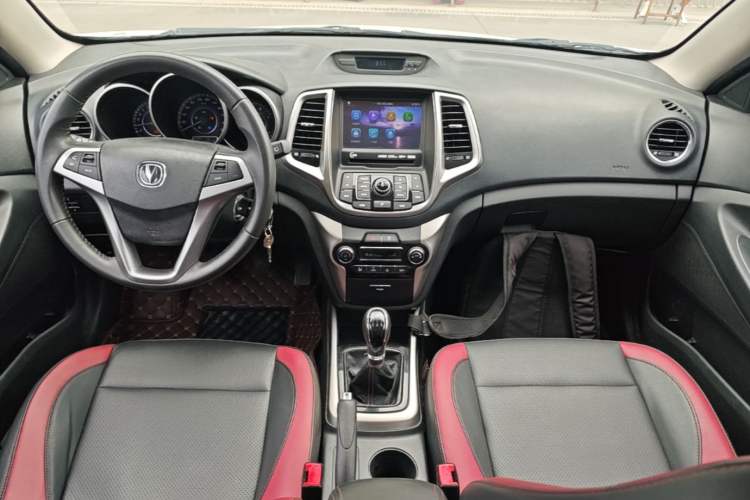 Used CHANGAN Eado 2015 1.6L Manual Junku Model China V Standard Center Console