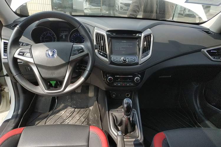 Used CHANGAN Eado 2015 1.6L Manual Junku Model China V Standard Center Console