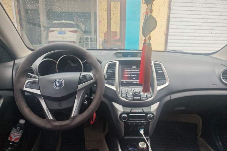 Used CHANGAN Eado 2015 1.6L Manual Junku Model China V Standard Center Console