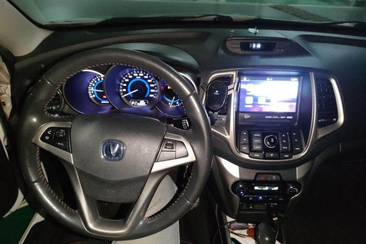 Used CHANGAN Eado 2015 1.6L Automatic Junku Model China IV Standard Center Console