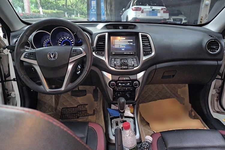 Used CHANGAN Eado 2015 1.6L Automatic ZhiKu Model China IV Standard Center Console