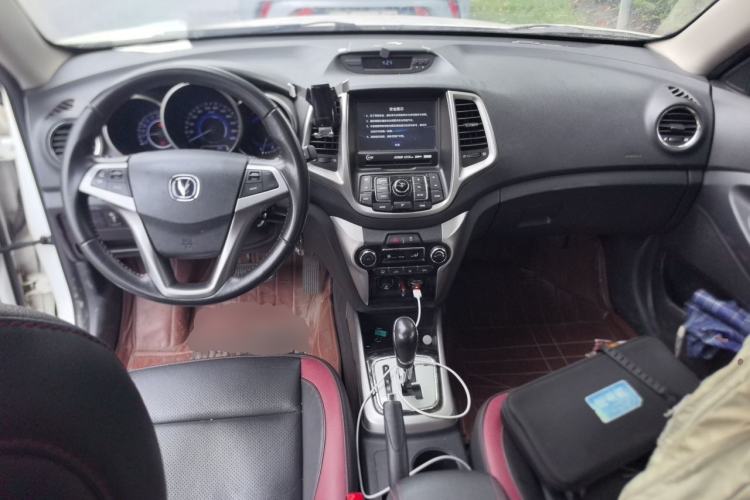 Used CHANGAN Eado 2015 1.6L Automatic Junku Model China IV Standard Center Console