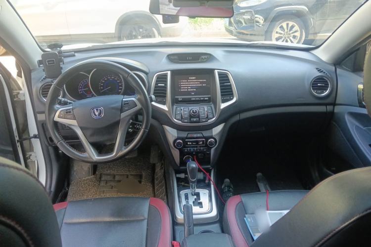 Used CHANGAN Eado 2015 1.6L Automatic Junku Model China IV Standard Center Console