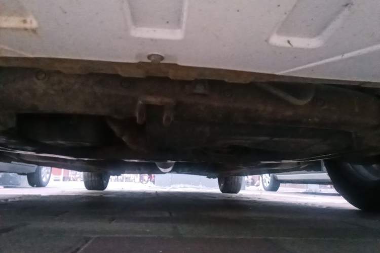 Used CHANGAN Eado 2015 1.6L Manual Junku Model China IV Standard Chassis Front
