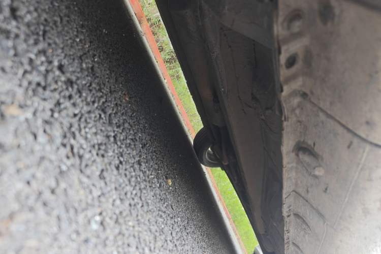 Used CHANGAN Eado 2015 1.6L Manual Junku Model China IV Standard Chassis Front Left