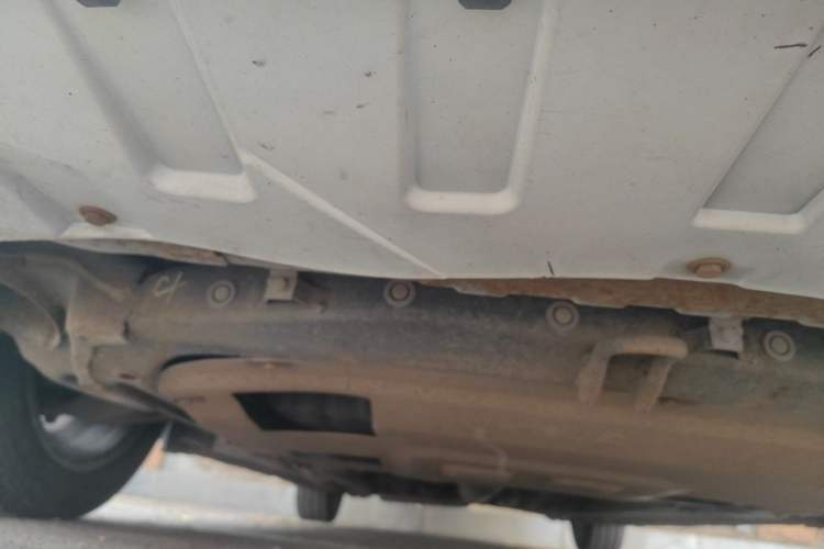 Used CHANGAN Eado 2015 1.6L Manual Junku Model China IV Standard Chassis Front
