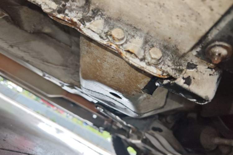 Used CHANGAN Eado 2015 1.6L Automatic Junku Model China V Standard Chassis Front Right