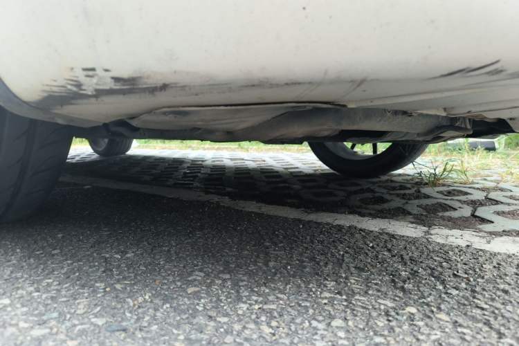 Used CHANGAN Eado 2015 1.6L Automatic ZhiKu Model China V Standard Chassis Front Right
