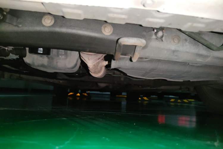 Used CHANGAN Eado 2015 1.6L Automatic Junku Model China IV Standard Chassis Front