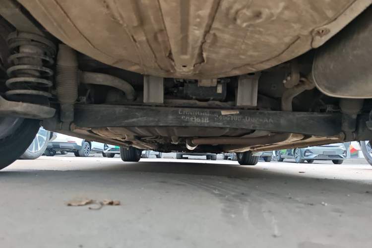 Used CHANGAN Eado 2015 1.6L Manual Junku Model China IV Standard Chassis Rear