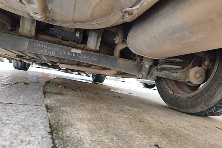 Used CHANGAN Eado 2015 1.6L Manual Junku Model China IV Standard Chassis Rear