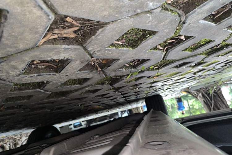 Used CHANGAN Eado 2015 1.6L Automatic ZhiKu Model China IV Standard Chassis Rear Left