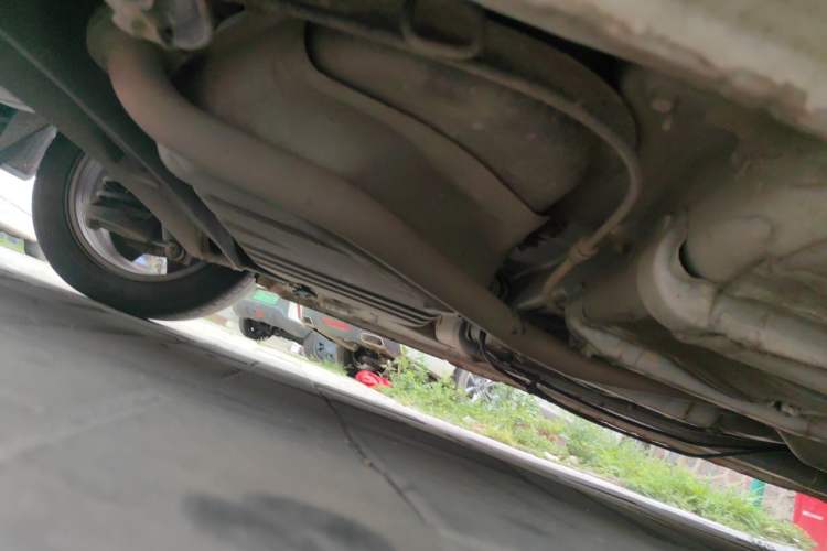 Used CHANGAN Eado 2015 1.6L Manual Junku Model China IV Standard Chassis Rear Right