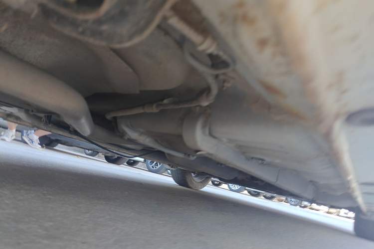 Used CHANGAN Eado 2015 1.6L Manual Junku Model China V Standard Chassis Rear Right