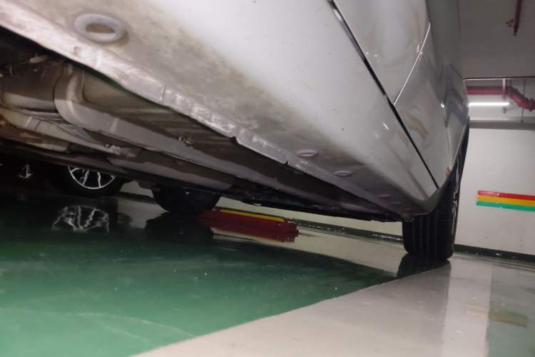 Used CHANGAN Eado 2015 1.6L Manual Junku Model China IV Standard Chassis Rear Right