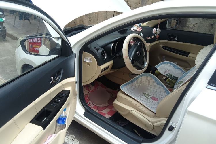 Used CHANGAN Eado 2015 1.6L Manual Luxury Model China IV Standard Driver Seat