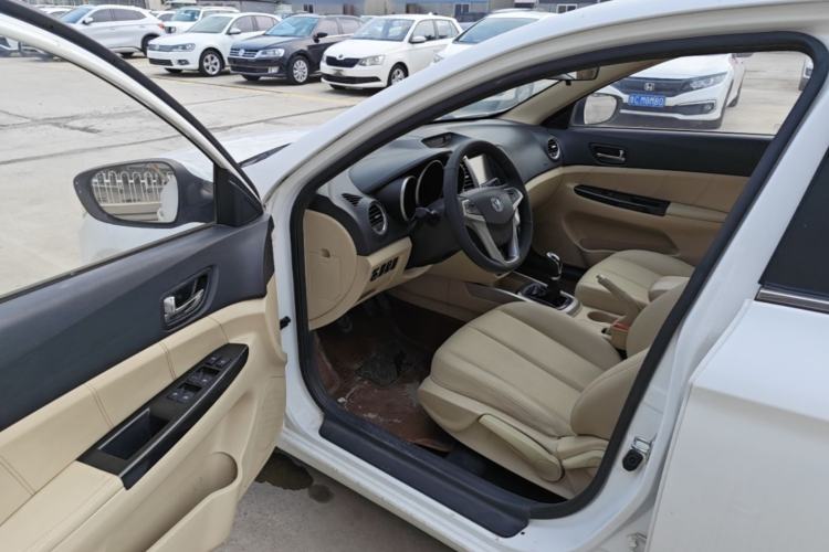 Used CHANGAN Eado 2015 1.6L Manual Luxury Model China V Standard Driver Seat