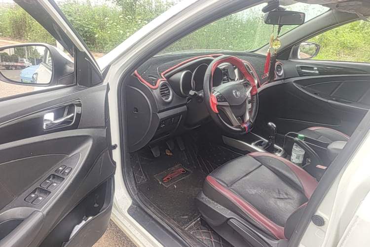 Used CHANGAN Eado 2015 1.6L Manual Junku Model China V Standard Driver Seat