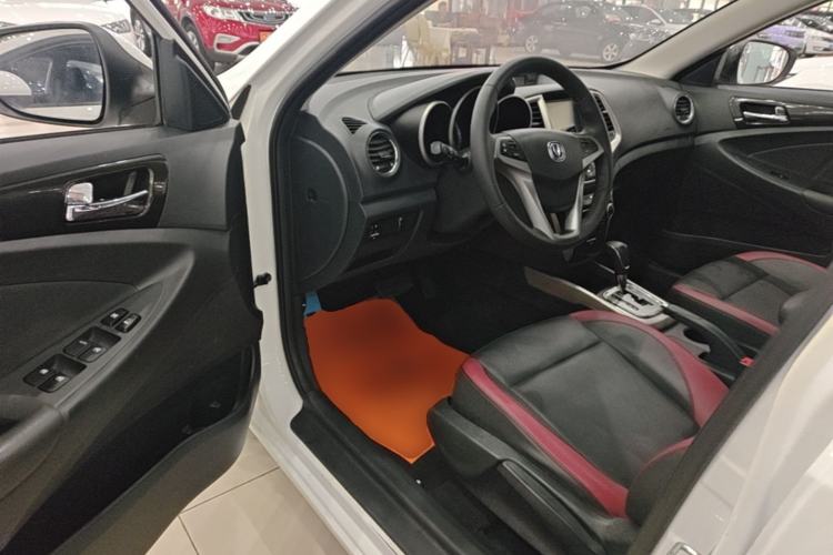 Used CHANGAN Eado 2015 1.6L Automatic Junku Model China IV Standard Driver Seat