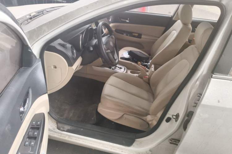 Used CHANGAN Eado 2015 1.6L Automatic Luxury Model Driver Seat