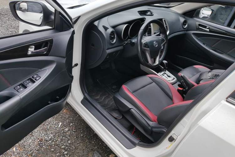 Used CHANGAN Eado 2015 1.6L Automatic Junku Model China IV Standard Driver Seat