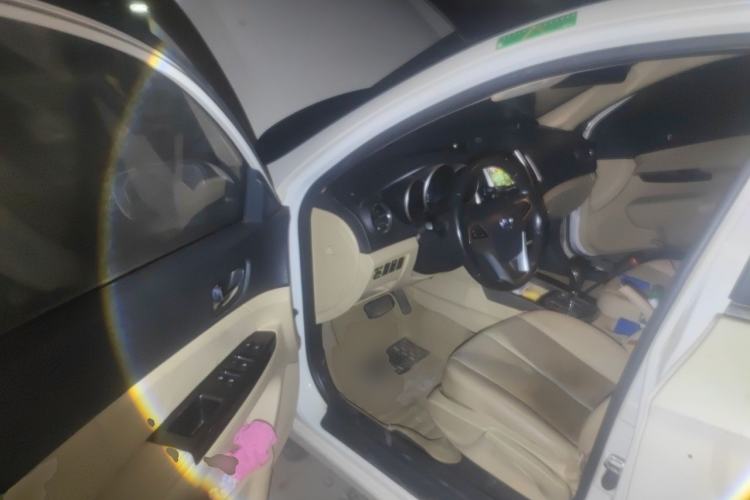 Used CHANGAN Eado 2015 1.6L Automatic Luxury Model Driver Seat