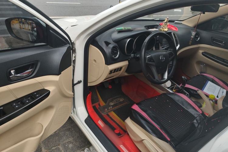 Used CHANGAN Eado 2015 1.6L Manual Luxury Model China V Standard Driver Seat