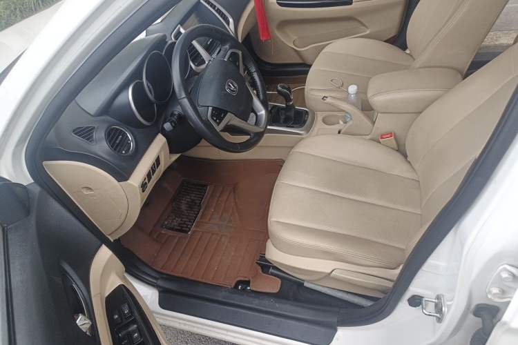 Used CHANGAN Eado 2015 1.6L Manual Flagship Model Driver Seat