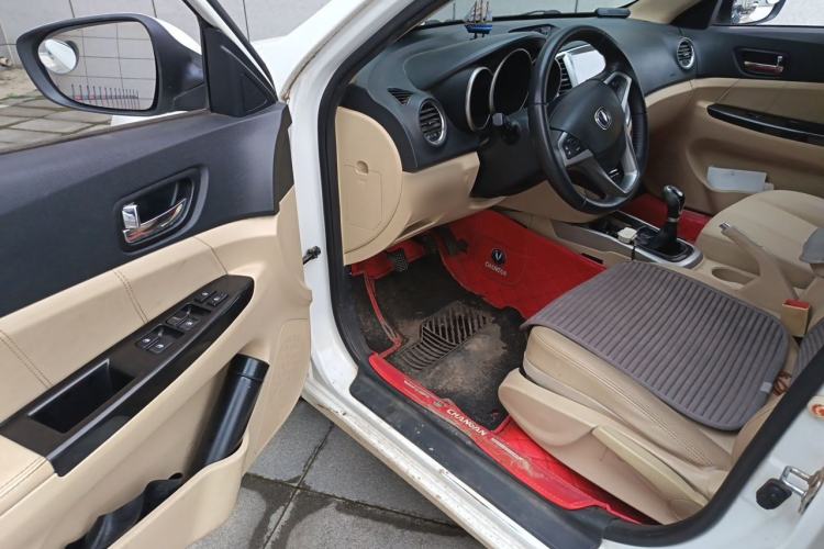 Used CHANGAN Eado 2015 1.6L Manual Luxury Model China V Standard Driver Seat