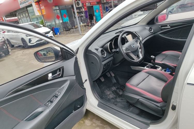 Used CHANGAN Eado 2015 1.6L Manual Junku Model China IV Standard Driver Seat