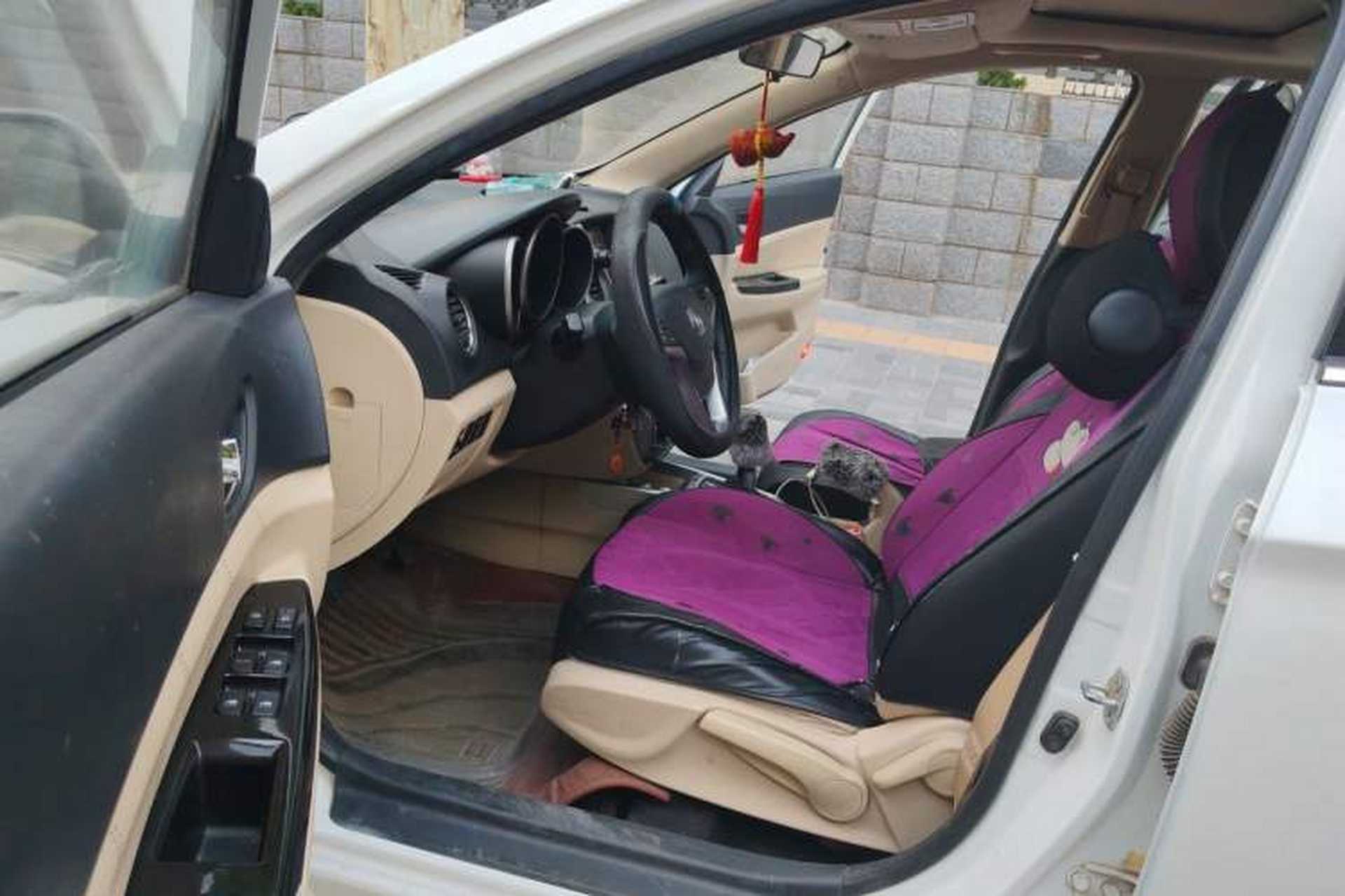 Used CHANGAN Eado 2015 1.6L Manual Luxury Model China V Standard Driver Seat