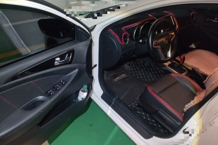 Used CHANGAN Eado 2015 1.6L Manual Junku Model China IV Standard Driver Seat