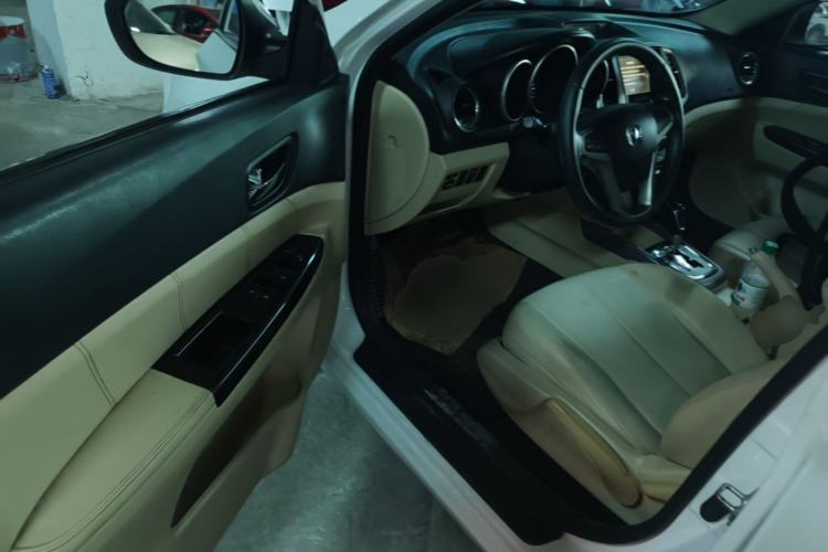 Used CHANGAN Eado 2015 1.6L Automatic Luxury Model Driver Seat