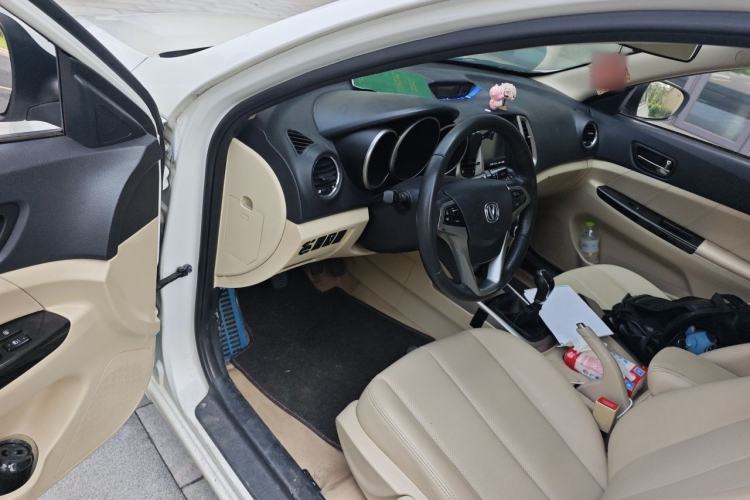 Used CHANGAN Eado 2015 1.6L Manual Luxury Model China V Standard Driver Seat