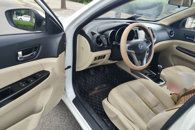 Used CHANGAN Eado 2015 1.6L Manual Luxury Model China V Standard Driver Seat
