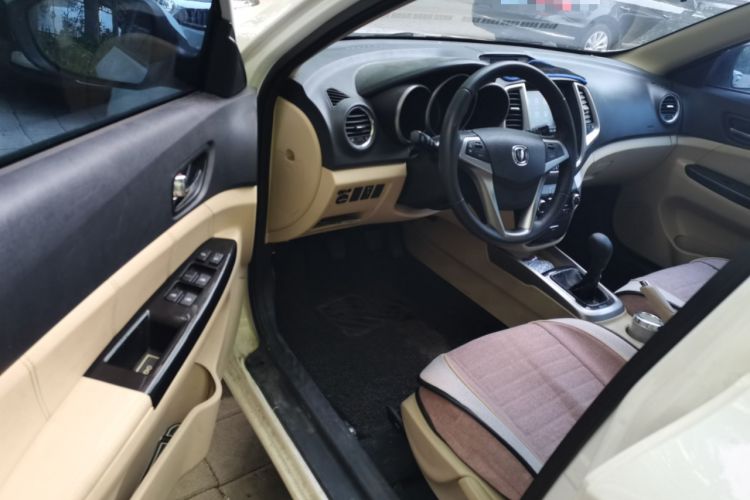 Used CHANGAN Eado 2015 1.6L Manual Luxury Model China V Standard Driver Seat