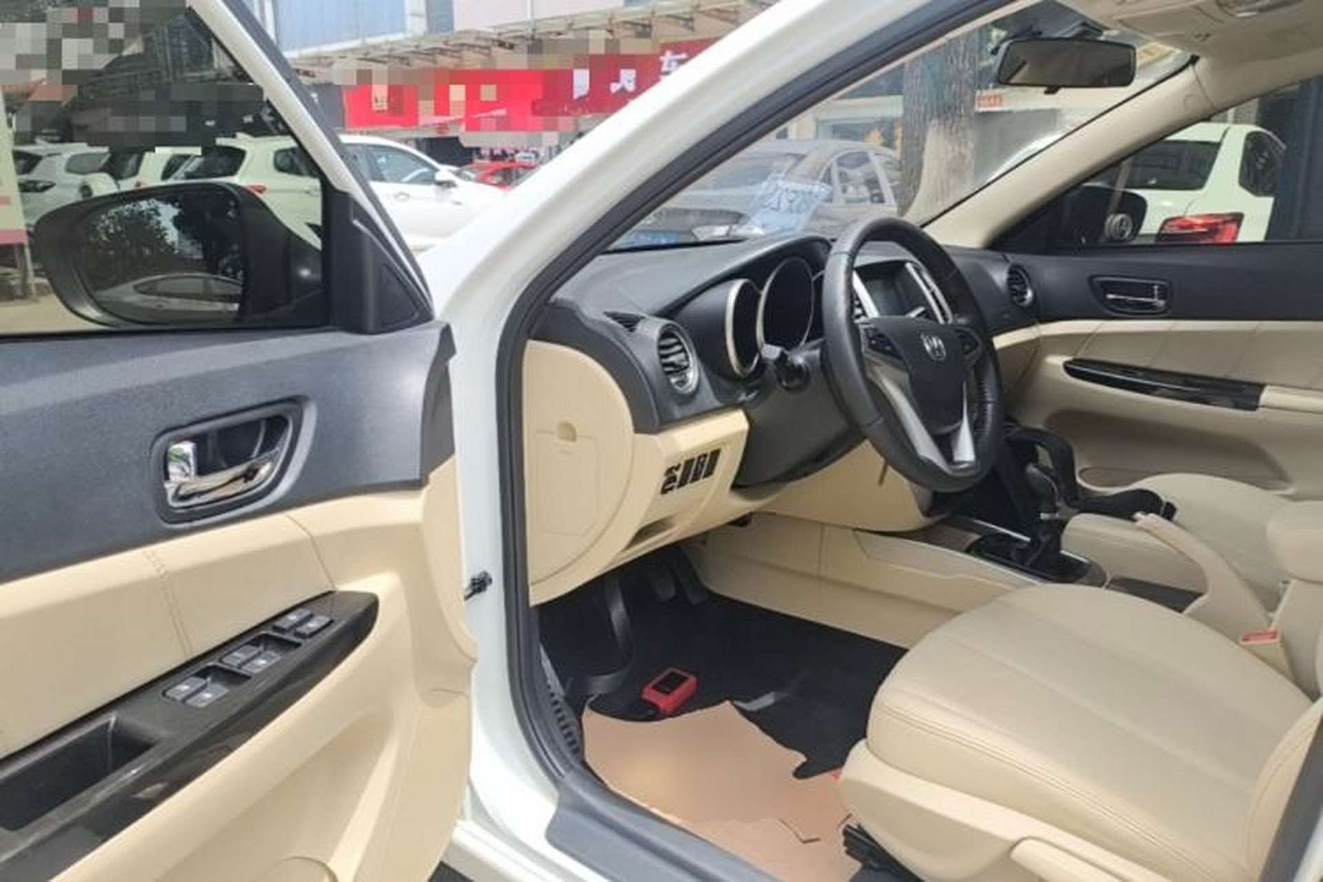 Used CHANGAN Eado 2015 1.6L Manual Luxury Model China V Standard Driver Seat