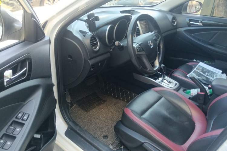 Used CHANGAN Eado 2015 1.6L Automatic Junku Model China IV Standard Driver Seat