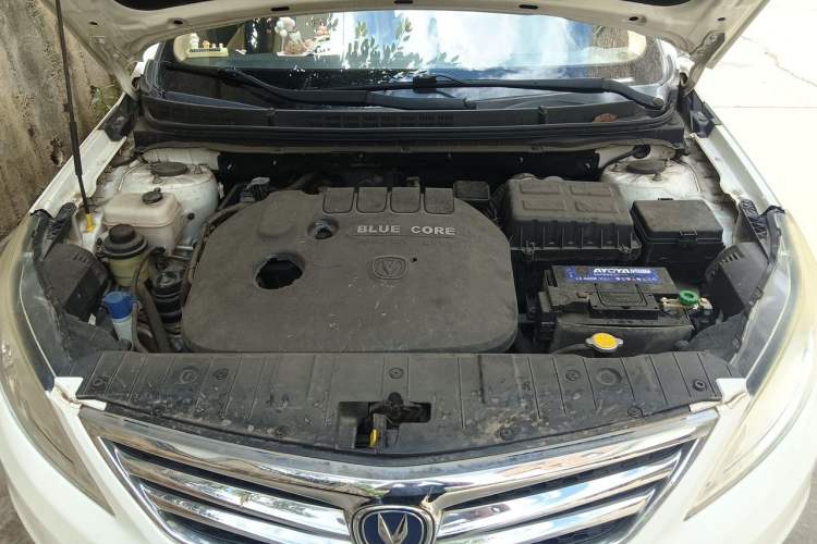 Used CHANGAN Eado 2015 1.6L Manual Luxury Model China IV Standard Engine Bay