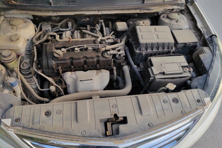 Used CHANGAN Eado 2015 1.6L Manual Luxury Model China IV Standard Engine Bay