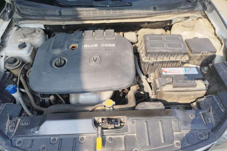 Used CHANGAN Eado 2015 1.6L Manual Junku Model China V Standard Engine Bay