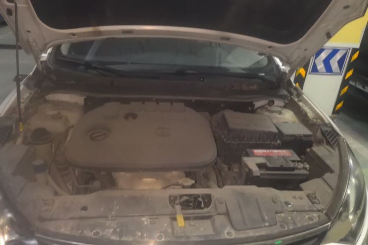 Used CHANGAN Eado 2015 1.6L Automatic Junku Model China IV Standard Engine Bay