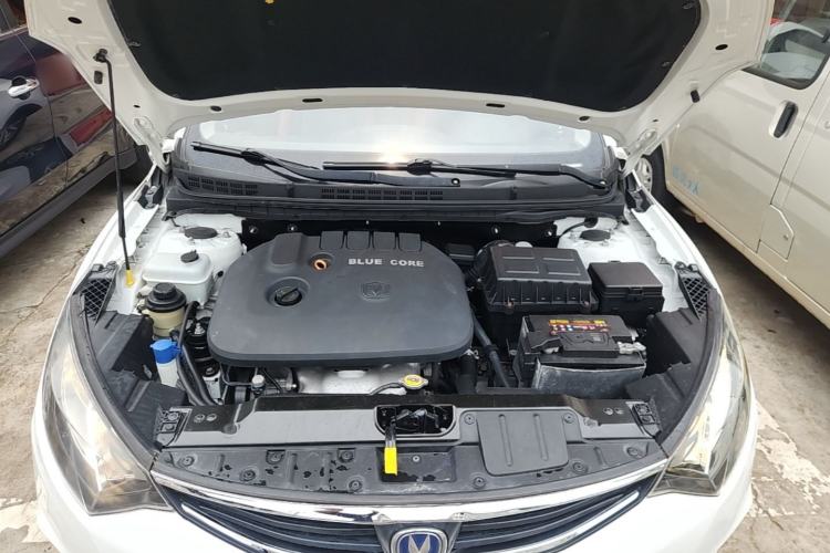 Used CHANGAN Eado 2015 1.6L Automatic ZhiKu Model China IV Standard Engine Bay