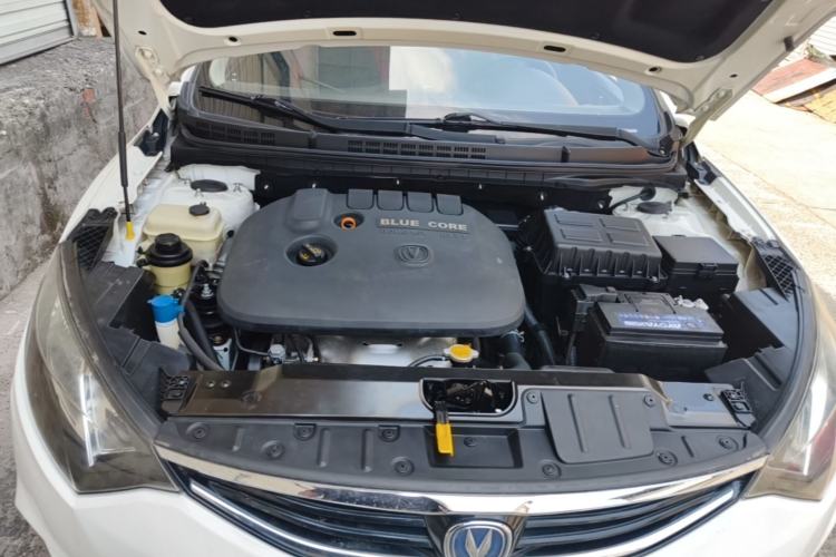 Used CHANGAN Eado 2015 1.6L Automatic Junku Model China IV Standard Engine Bay