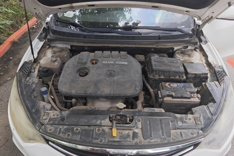 Used CHANGAN Eado 2015 1.6L Manual Junku Model China IV Standard Engine Bay