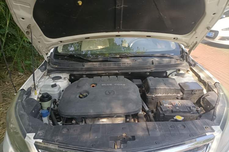 Used CHANGAN Eado 2015 1.6L Automatic Luxury Model Engine Bay